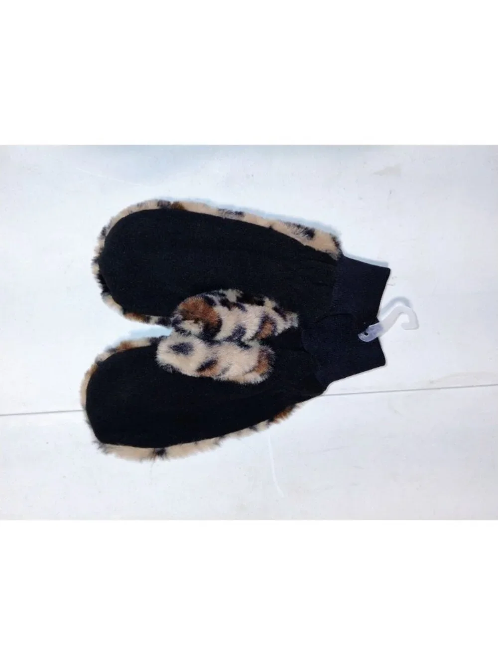 Art Class OSFM Leopard Print Mittens Faux Fur Lined Winter Accessory